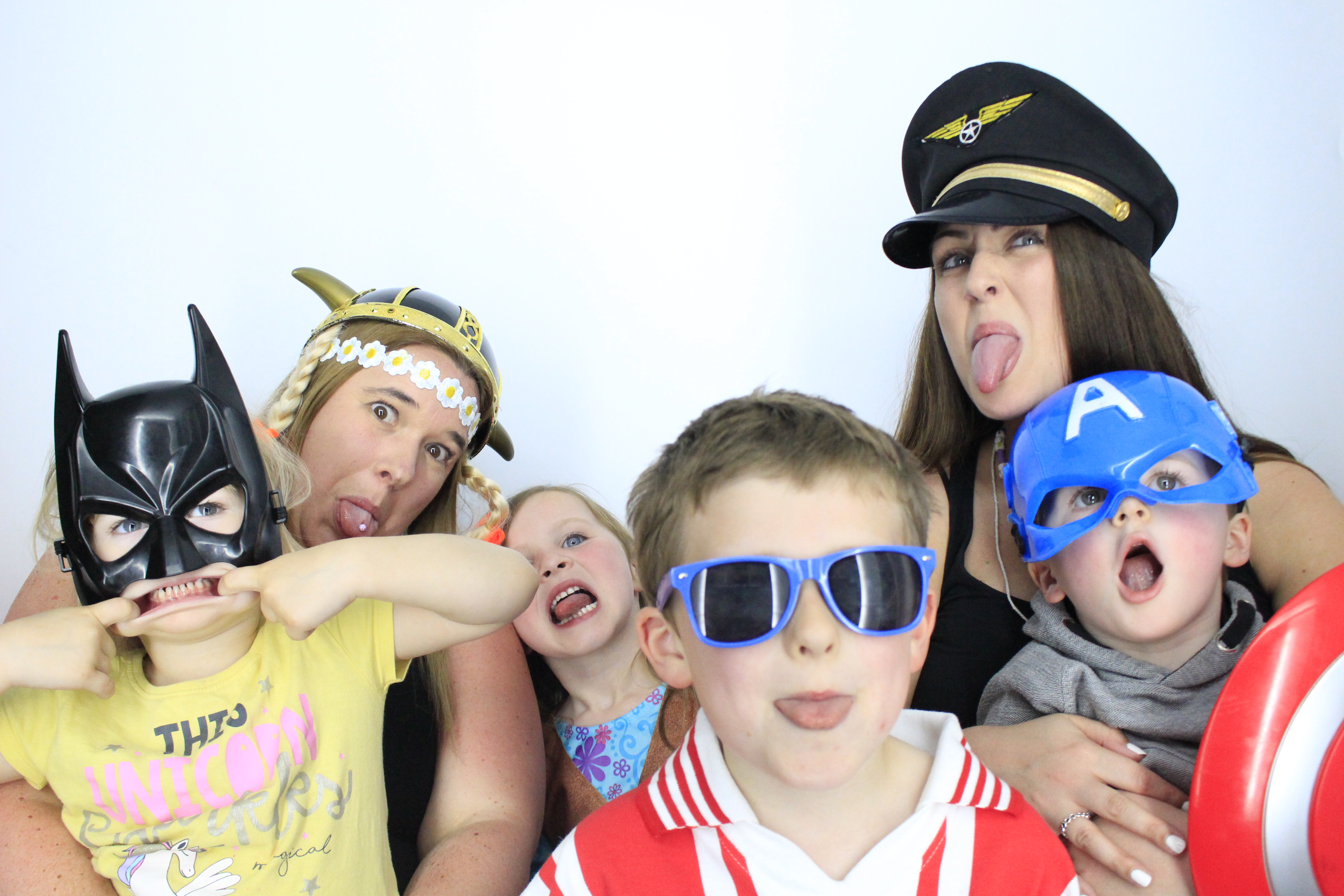 Jodie’s 40th Birthday | View more photos from the event at gallery.myphotoboothexperience.co.uk/u/MyPhotoBoothExperienceLtd/Jodie’s-40th-Birthday